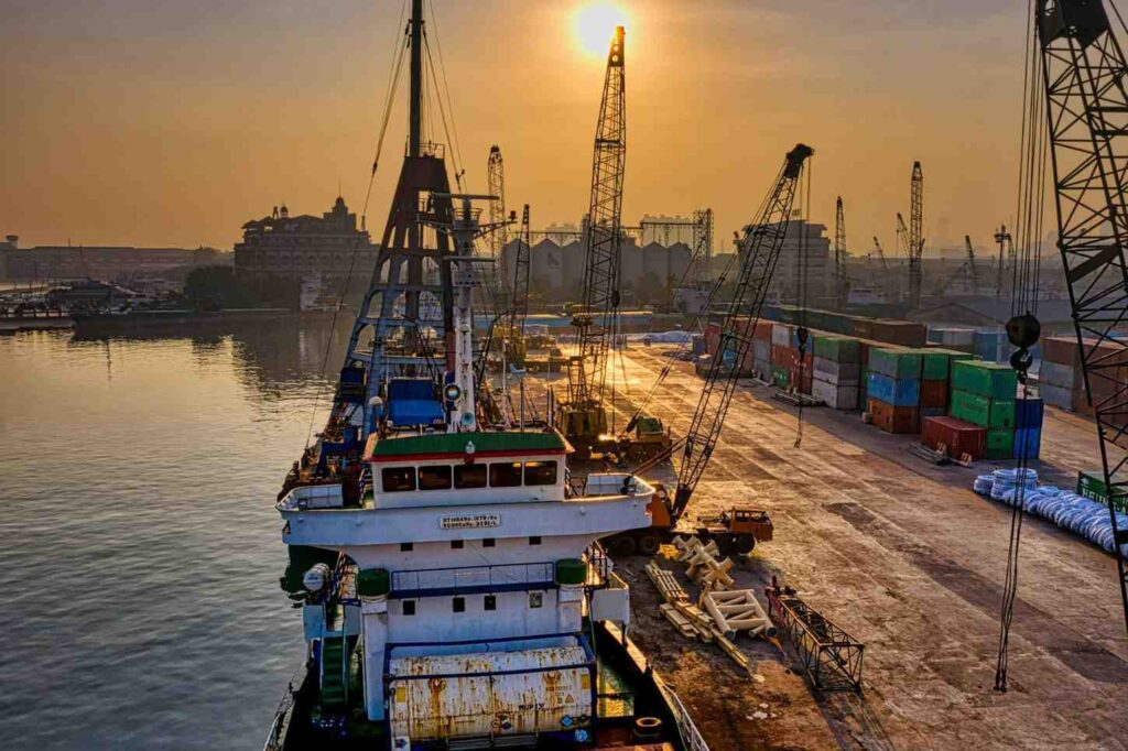 shipping goods from China to South Africa