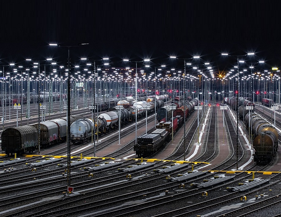 cheap rail freight from China to Netherlands