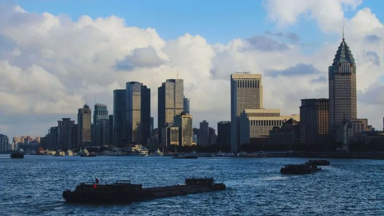 time to ship toys from China to Europe