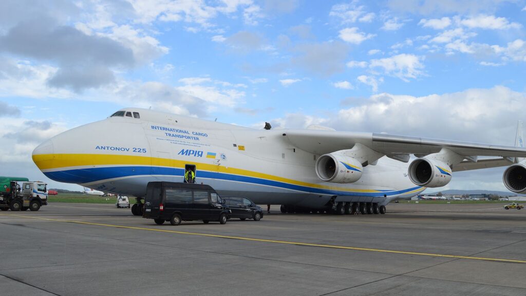 best way to ship medical equipment from china to uk